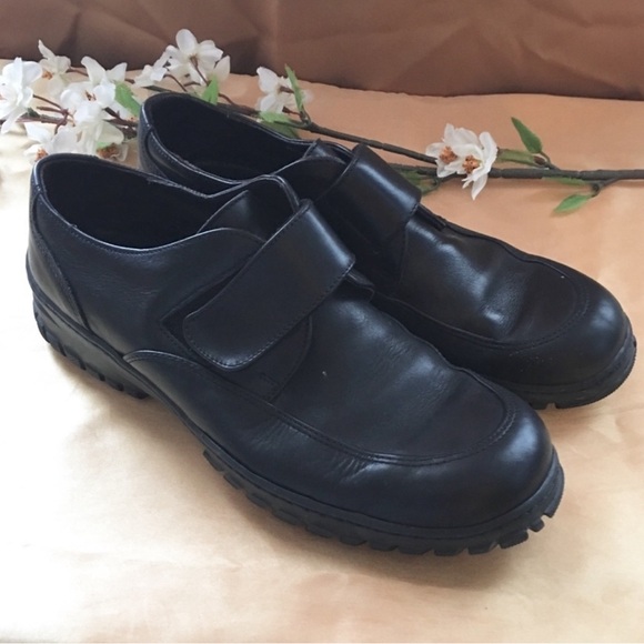 Coach commuter ALL leather black sneaker loafer😍😍 - Picture 2 of 7